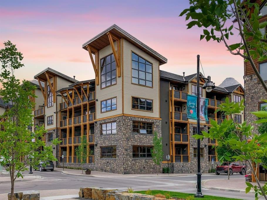 Spring Creek Luxury King One Bedroom At White Spruce Lodge Кенмор Екстер'єр фото