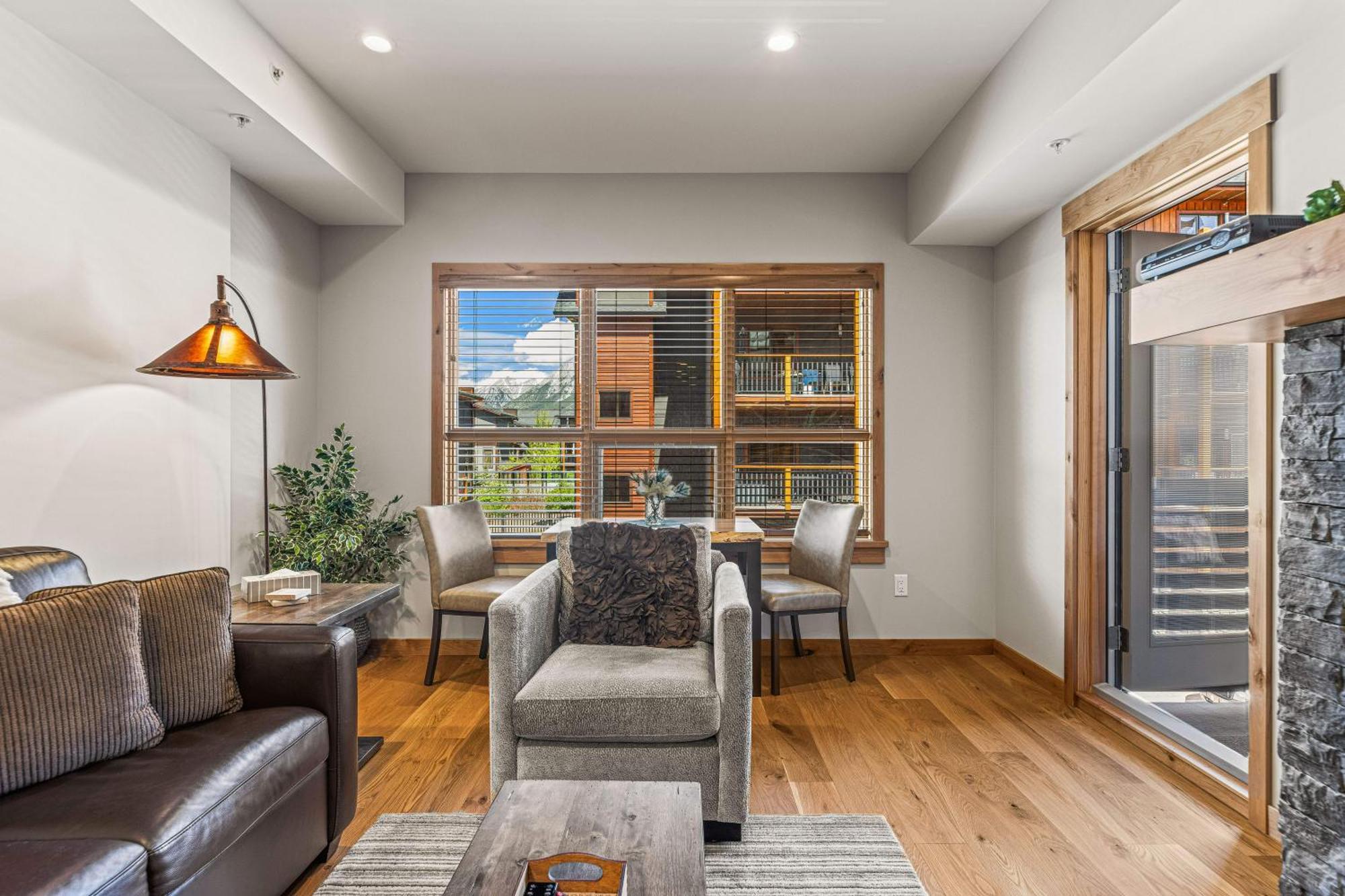 Spring Creek Luxury King One Bedroom At White Spruce Lodge Кенмор Екстер'єр фото