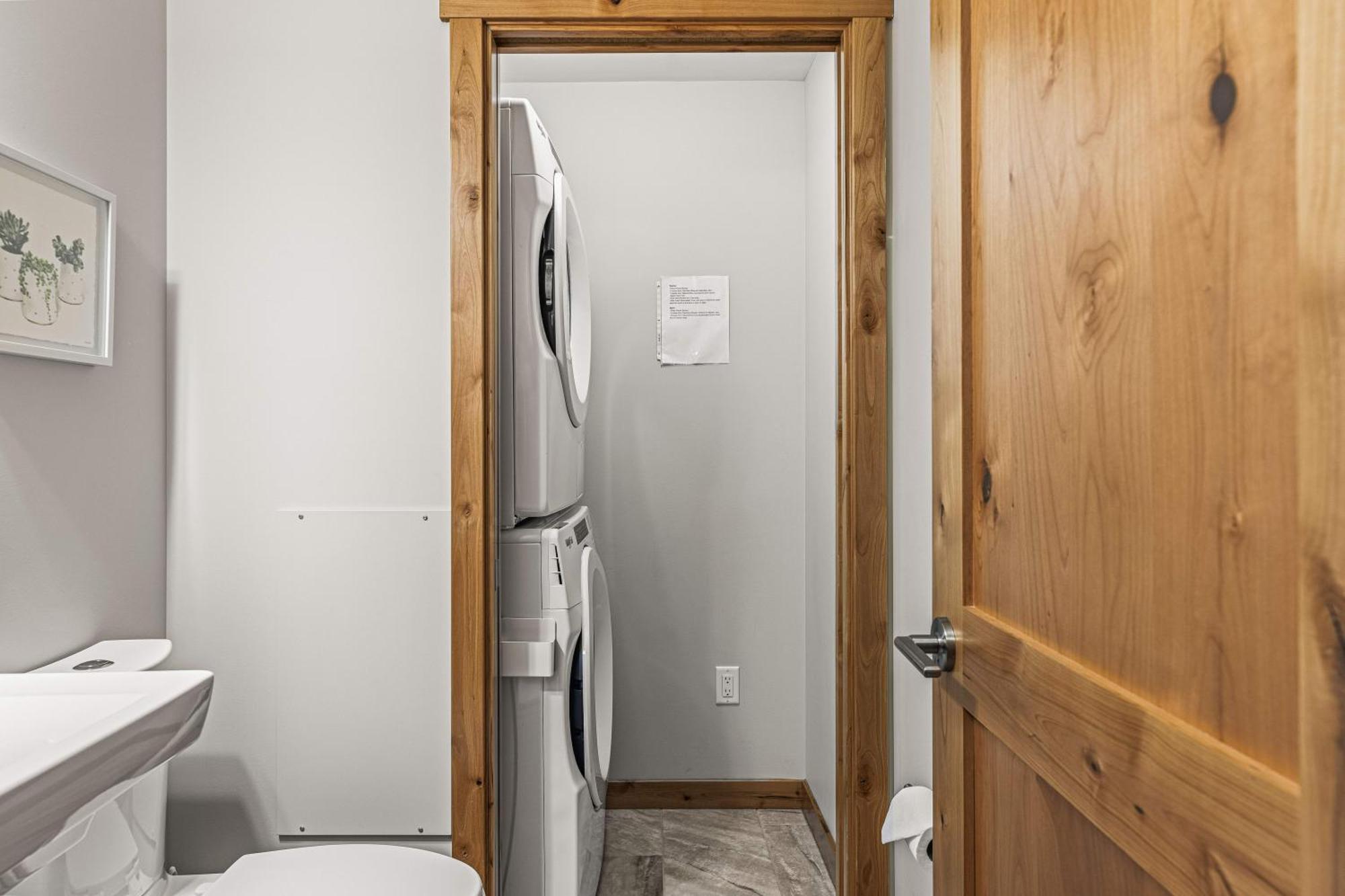 Spring Creek Luxury King One Bedroom At White Spruce Lodge Кенмор Екстер'єр фото