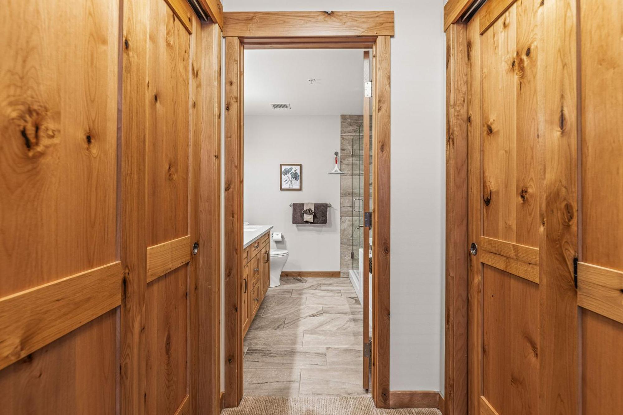 Spring Creek Luxury King One Bedroom At White Spruce Lodge Кенмор Екстер'єр фото