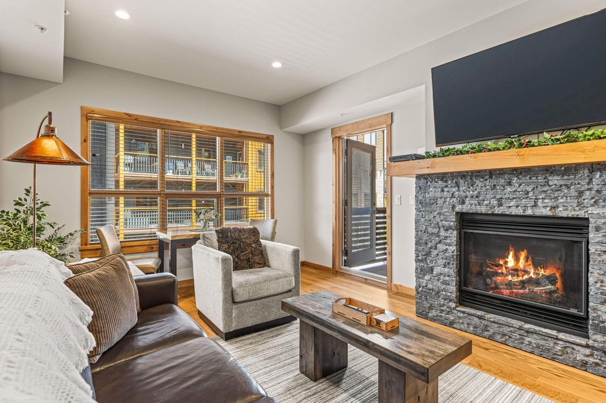 Spring Creek Luxury King One Bedroom At White Spruce Lodge Кенмор Екстер'єр фото