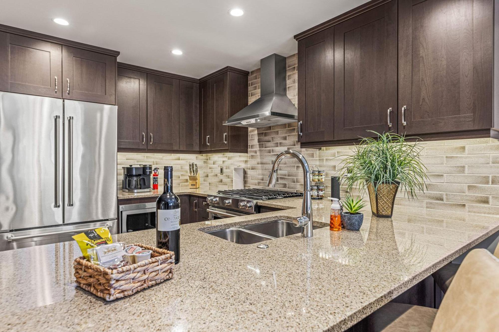 Spring Creek Luxury King One Bedroom At White Spruce Lodge Кенмор Екстер'єр фото