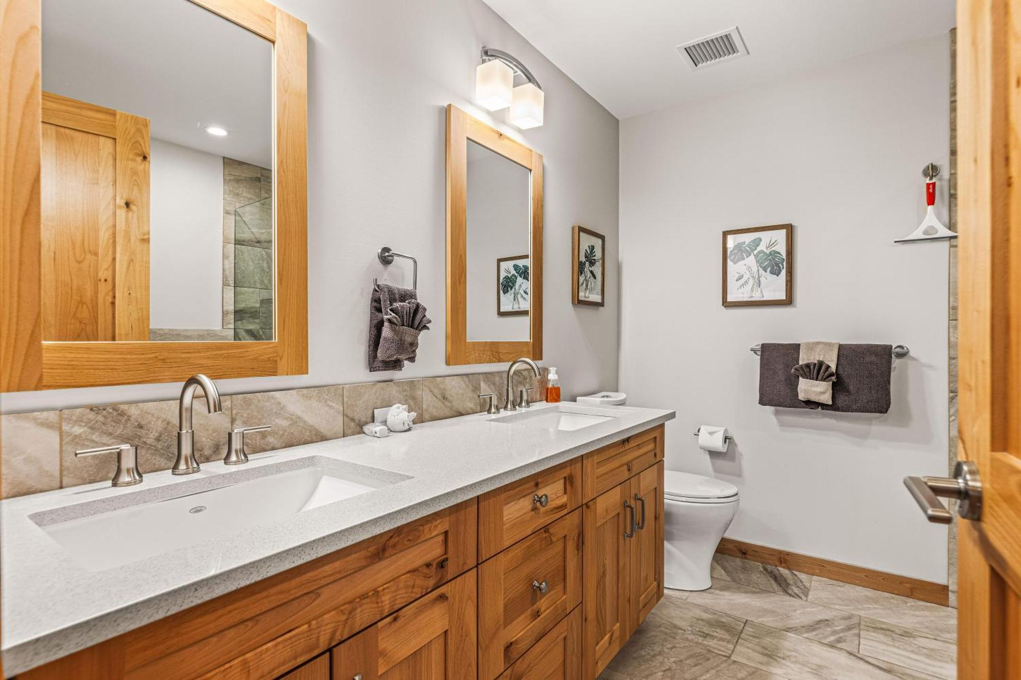 Spring Creek Luxury King One Bedroom At White Spruce Lodge Кенмор Екстер'єр фото
