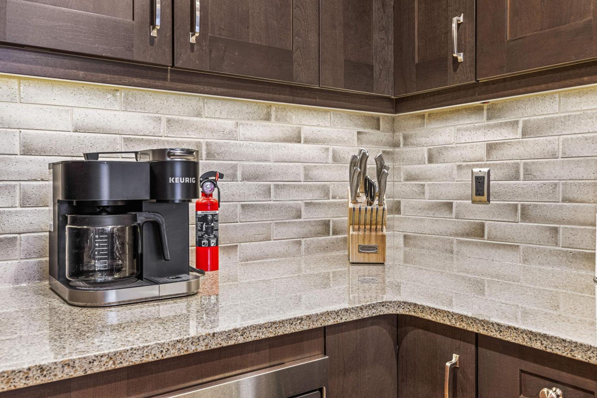 Spring Creek Luxury King One Bedroom At White Spruce Lodge Кенмор Екстер'єр фото